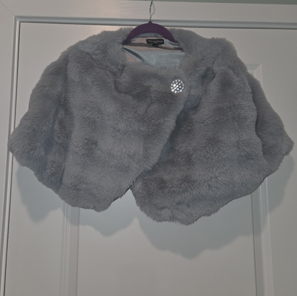 Nina Leonard Silver / Ice Blue Capelet